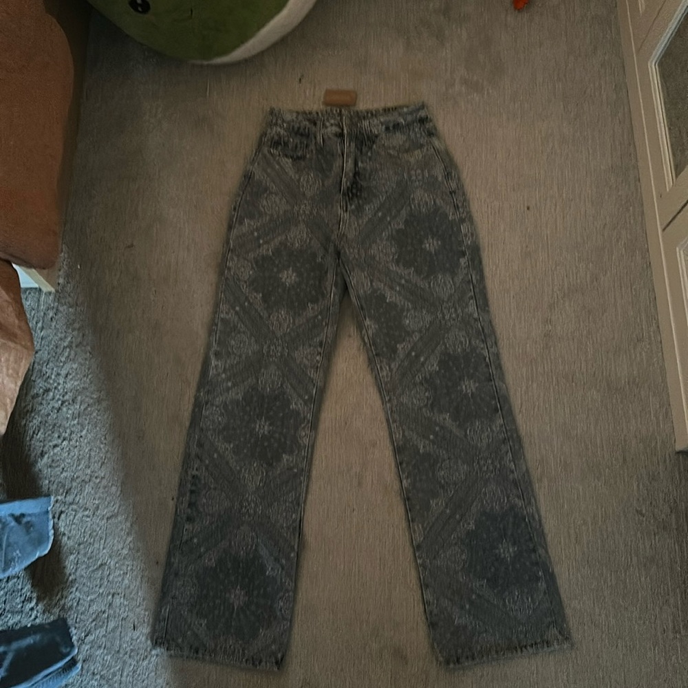 Never been worn - Vestique Back roads demin jeans